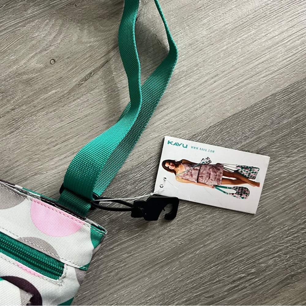 Kavu For Keeps Bag With Hip Crossbody Adjustable Purse Strap - Picture 3 of 5